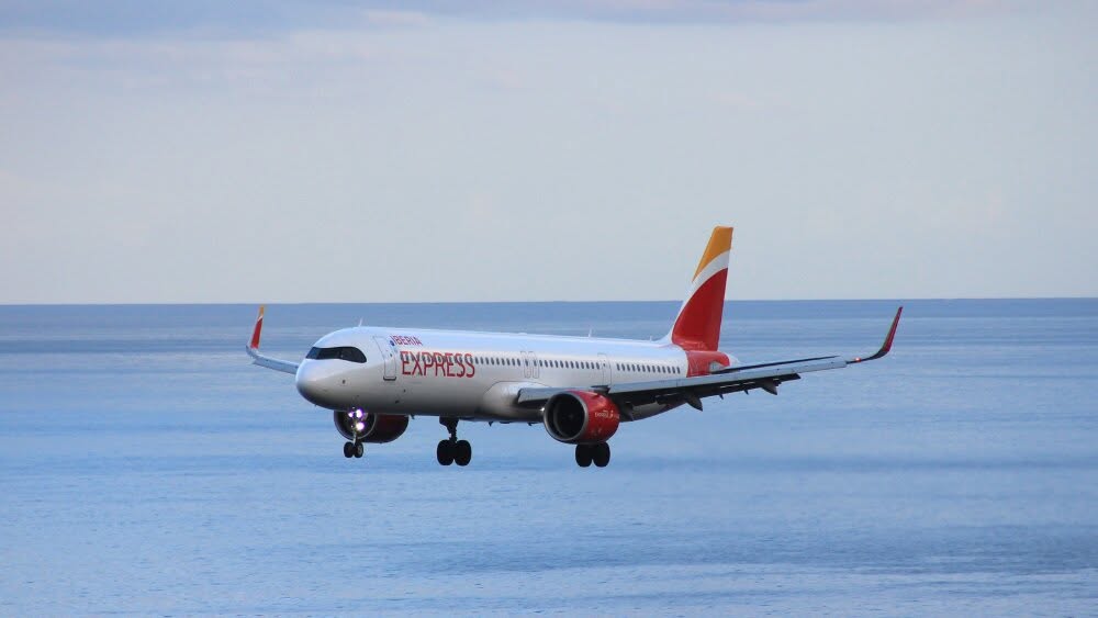 Iberia Express to offer 326 flights to Canary Islands this summer. Iberia Express to offer 326 flights to Canary Islands this summer.