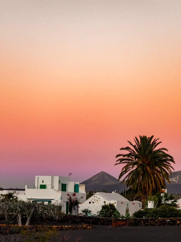 Experience Lanzarote’s Breathtaking Sunsets This Weekend! Experience Lanzarote’s Breathtaking Sunsets This Weekend!
