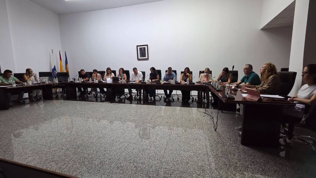 Tuineje approves motion to pay debt to suppliers in three months. Tuineje approves motion to pay debt to suppliers in three months.