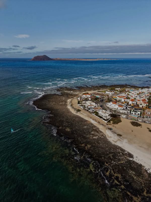 Sip Cocktails and Catch the Magic of Fuerteventura Sunset! Sip Cocktails and Catch the Magic of Fuerteventura Sunset!