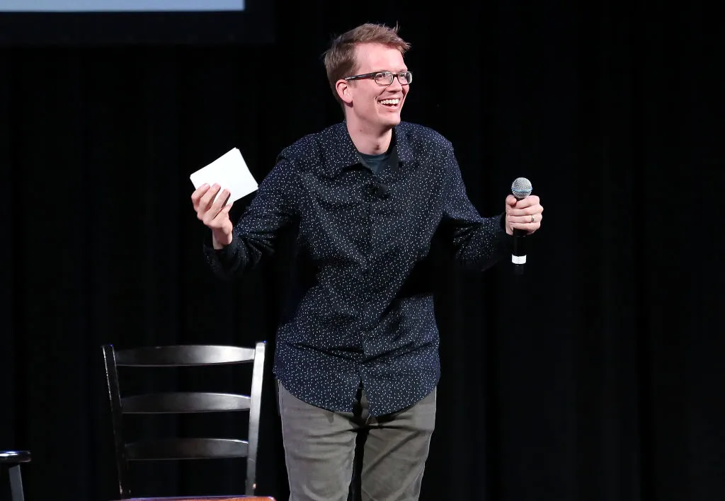 YouTuber Hank Green Addresses Concerns Over Unhealthy AI Usage YouTuber Hank Green Addresses Concerns Over Unhealthy AI Usage