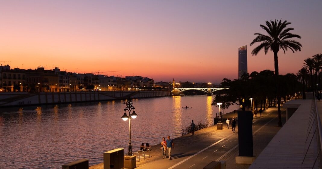Optimal Locations for Experiencing Stunning Sunsets in Seville Province Optimal Locations for Experiencing Stunning Sunsets in Seville Province